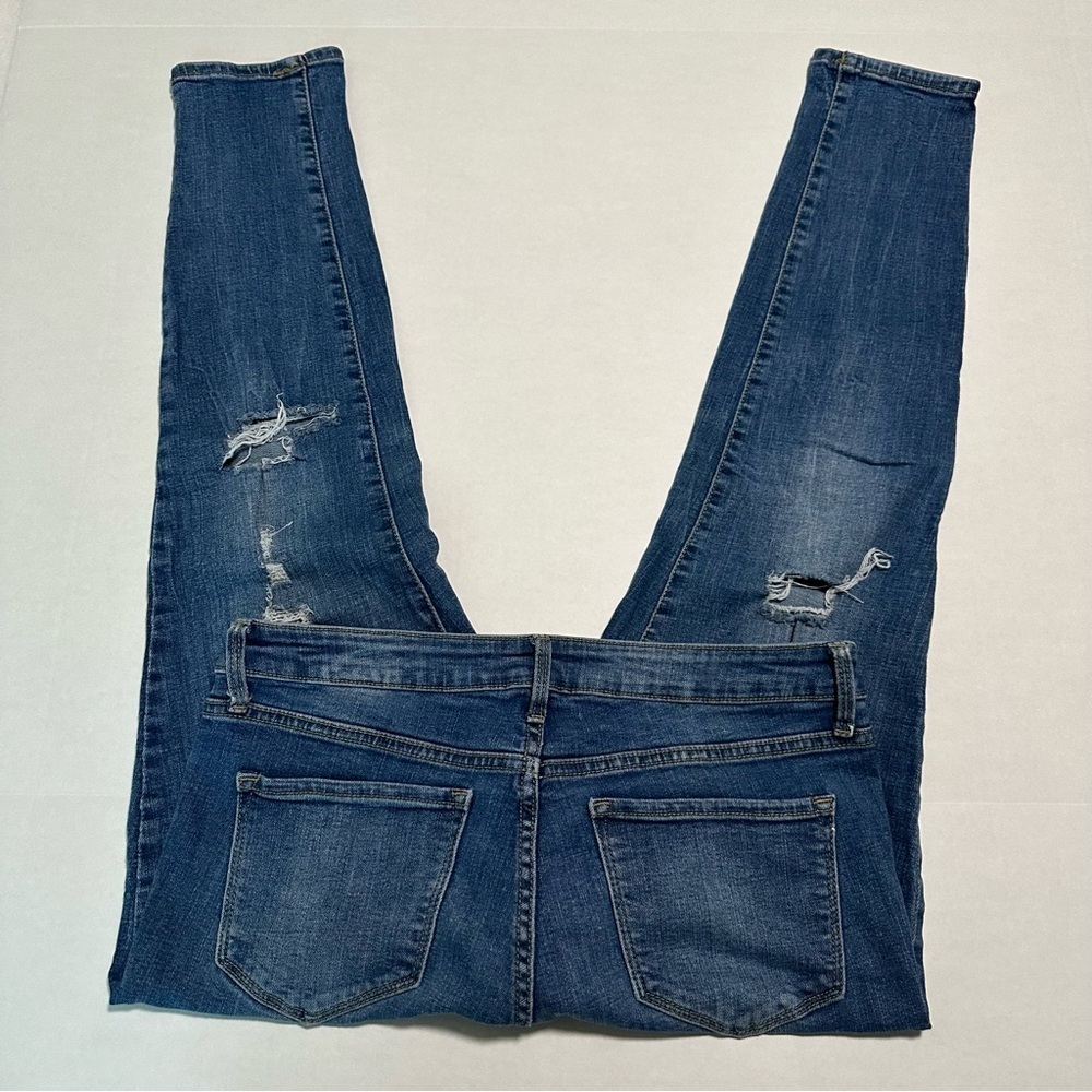 Old Navy jeans - Picture 4 of 9